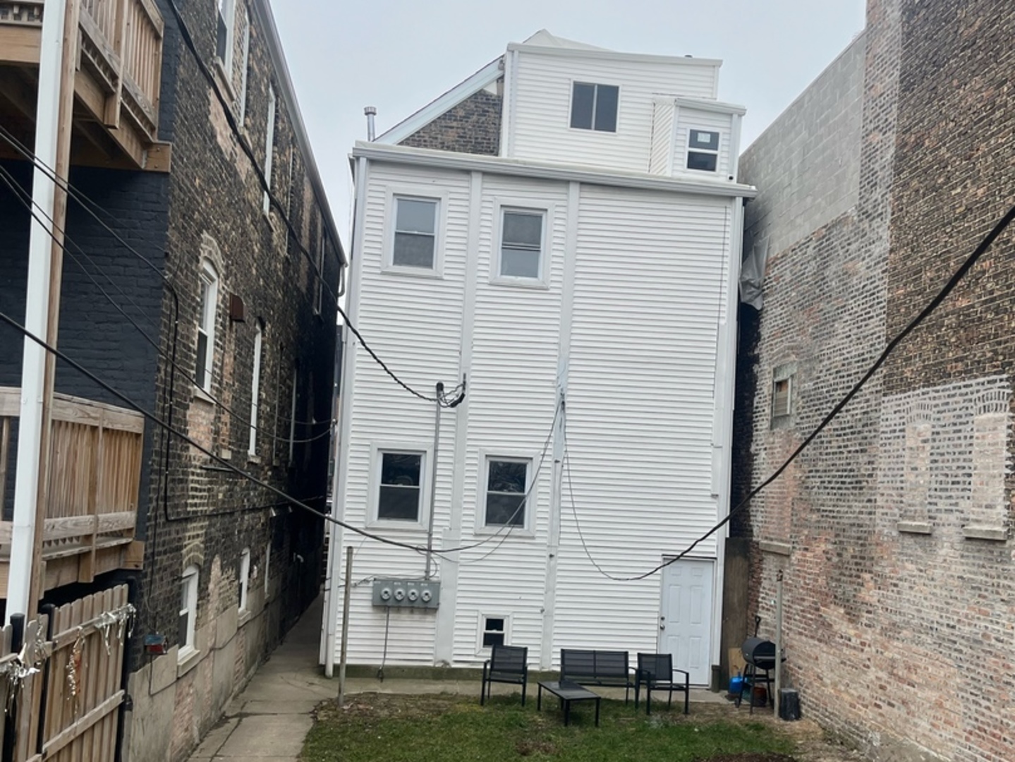 1646 W Cermak Road #1, Chicago, IL 60608