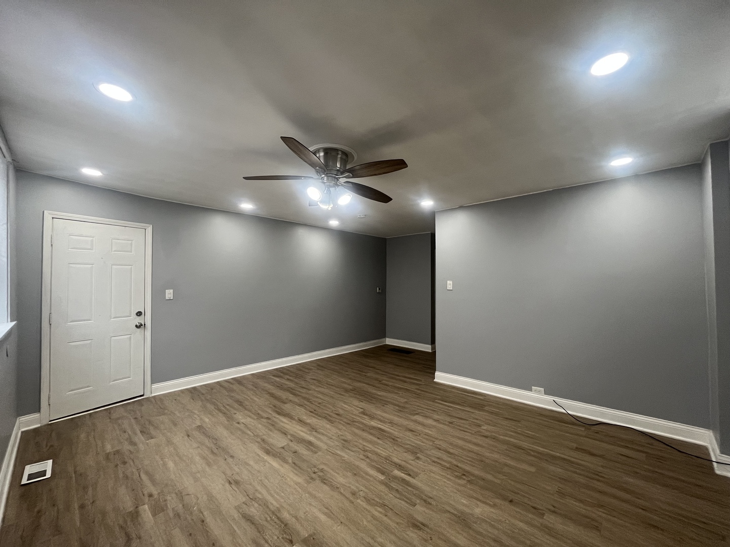 1646 W Cermak Road #1, Chicago, IL 60608