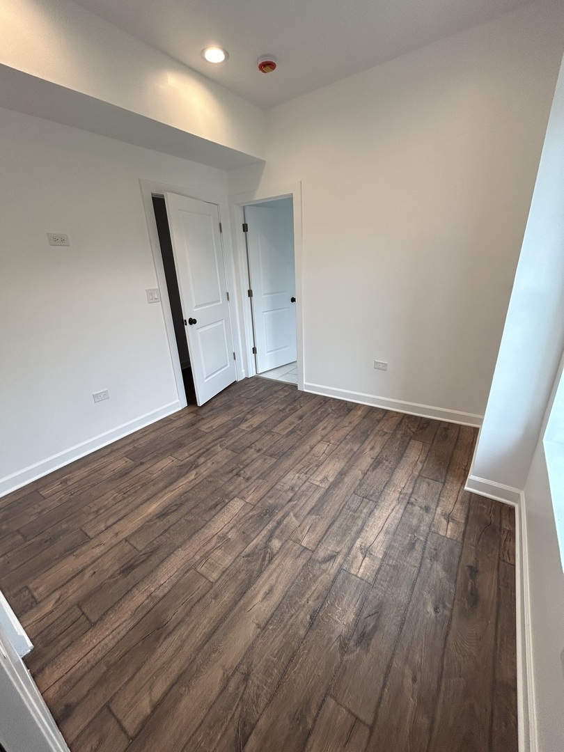 6016 S Saint Lawrence Avenue #1, Chicago, IL 60637
