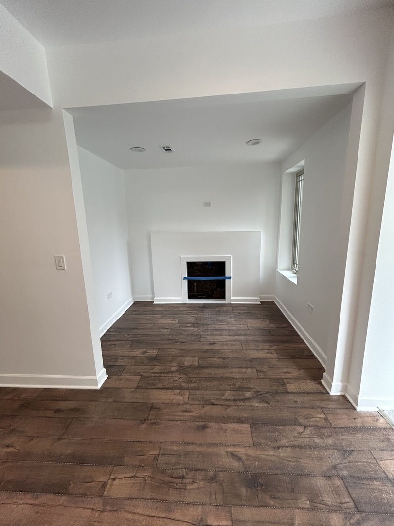 6016 S Saint Lawrence Avenue #1, Chicago, IL 60637