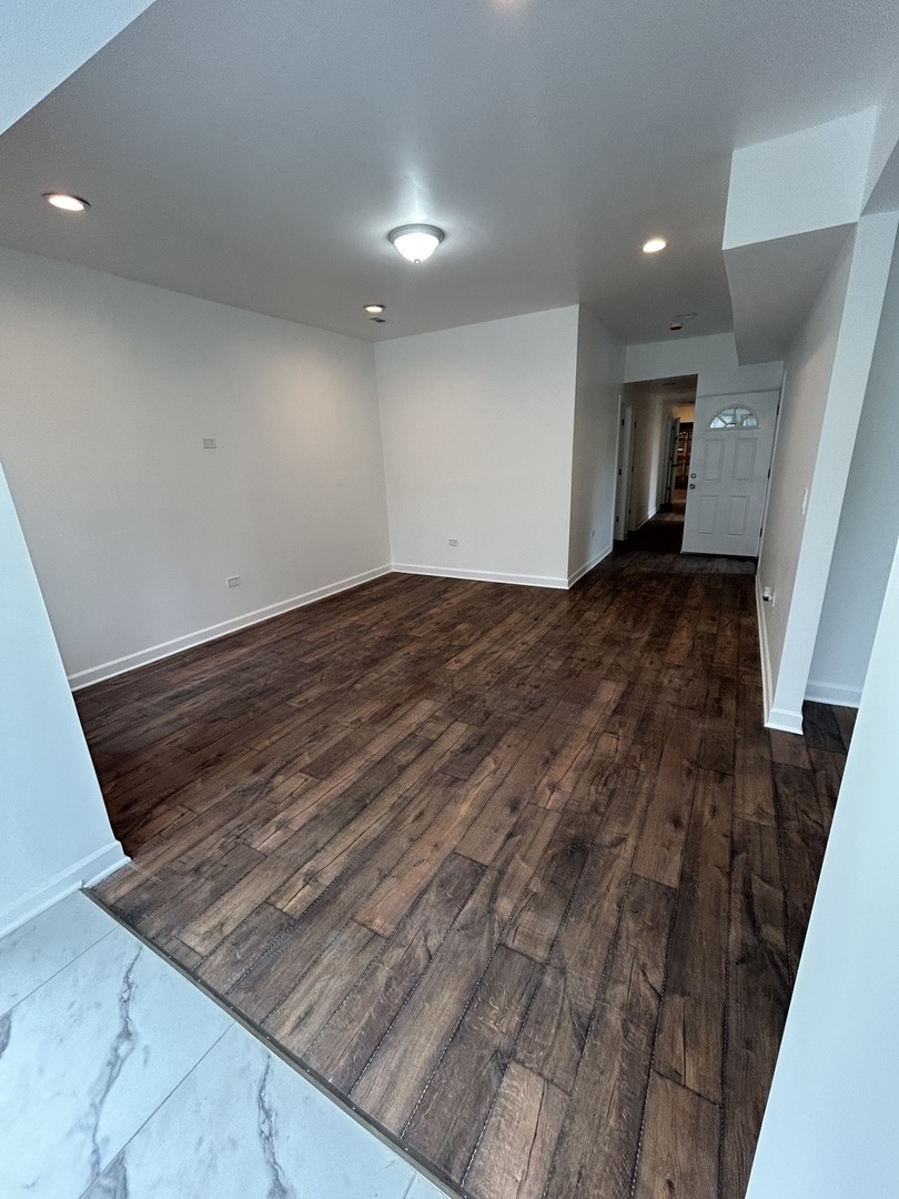 6016 S Saint Lawrence Avenue #1, Chicago, IL 60637