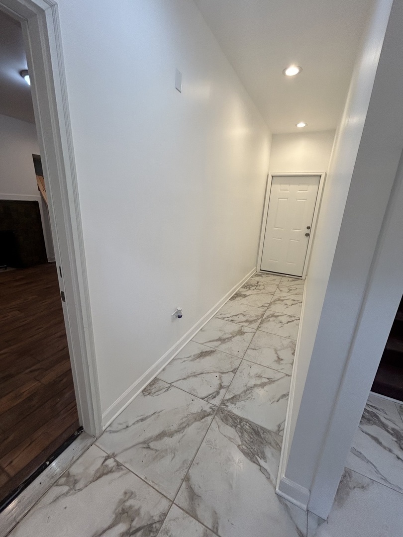 6016 S Saint Lawrence Avenue #1, Chicago, IL 60637