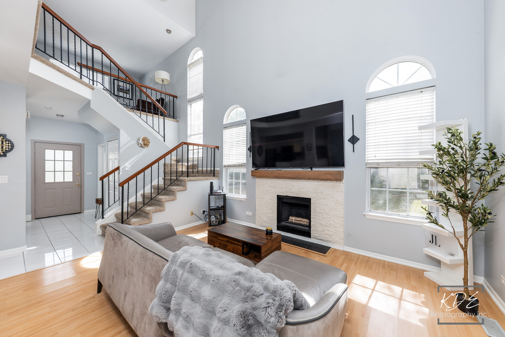 1500 Golfview Court, Glendale Heights, IL 60139