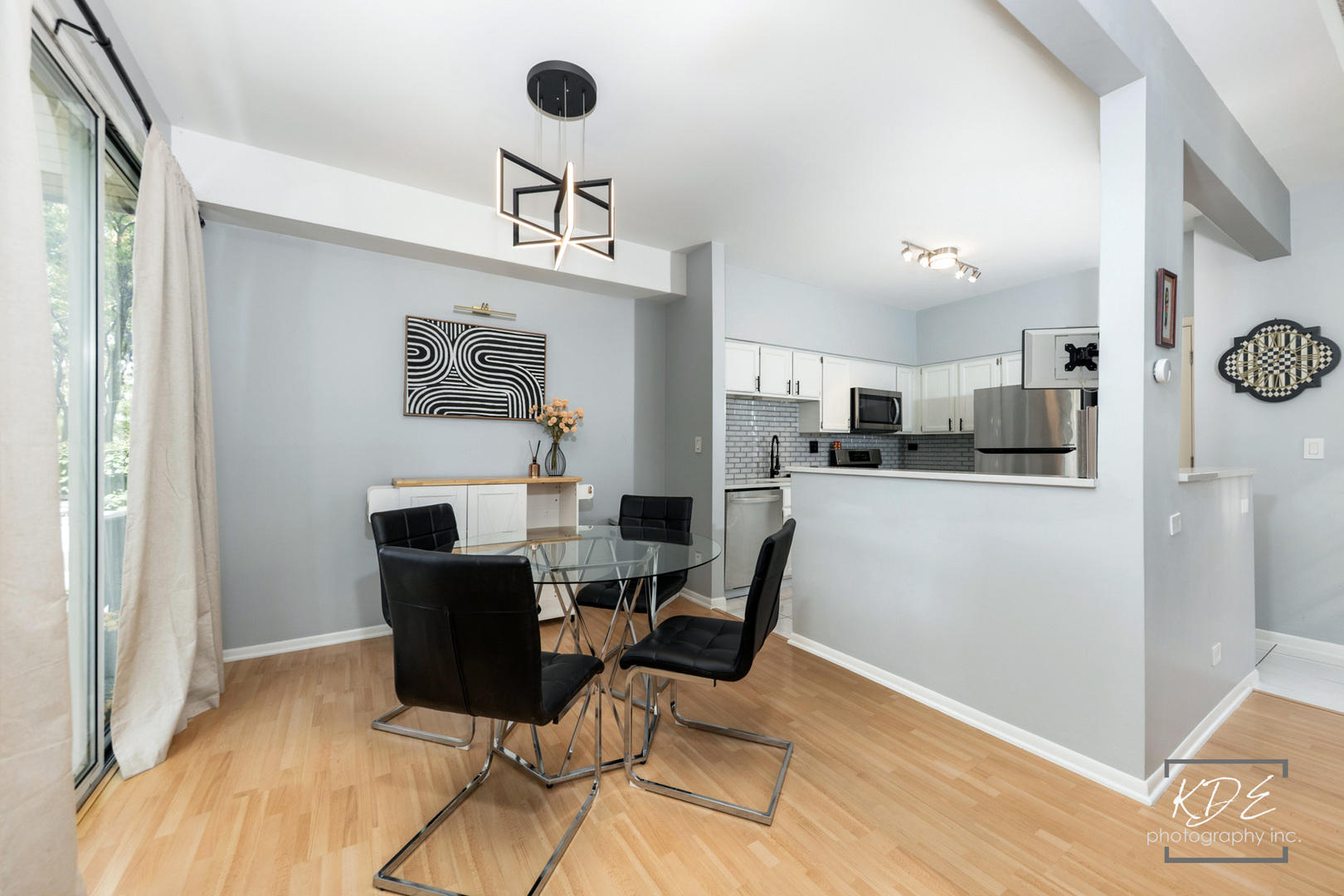 1500 Golfview Court, Glendale Heights, IL 60139