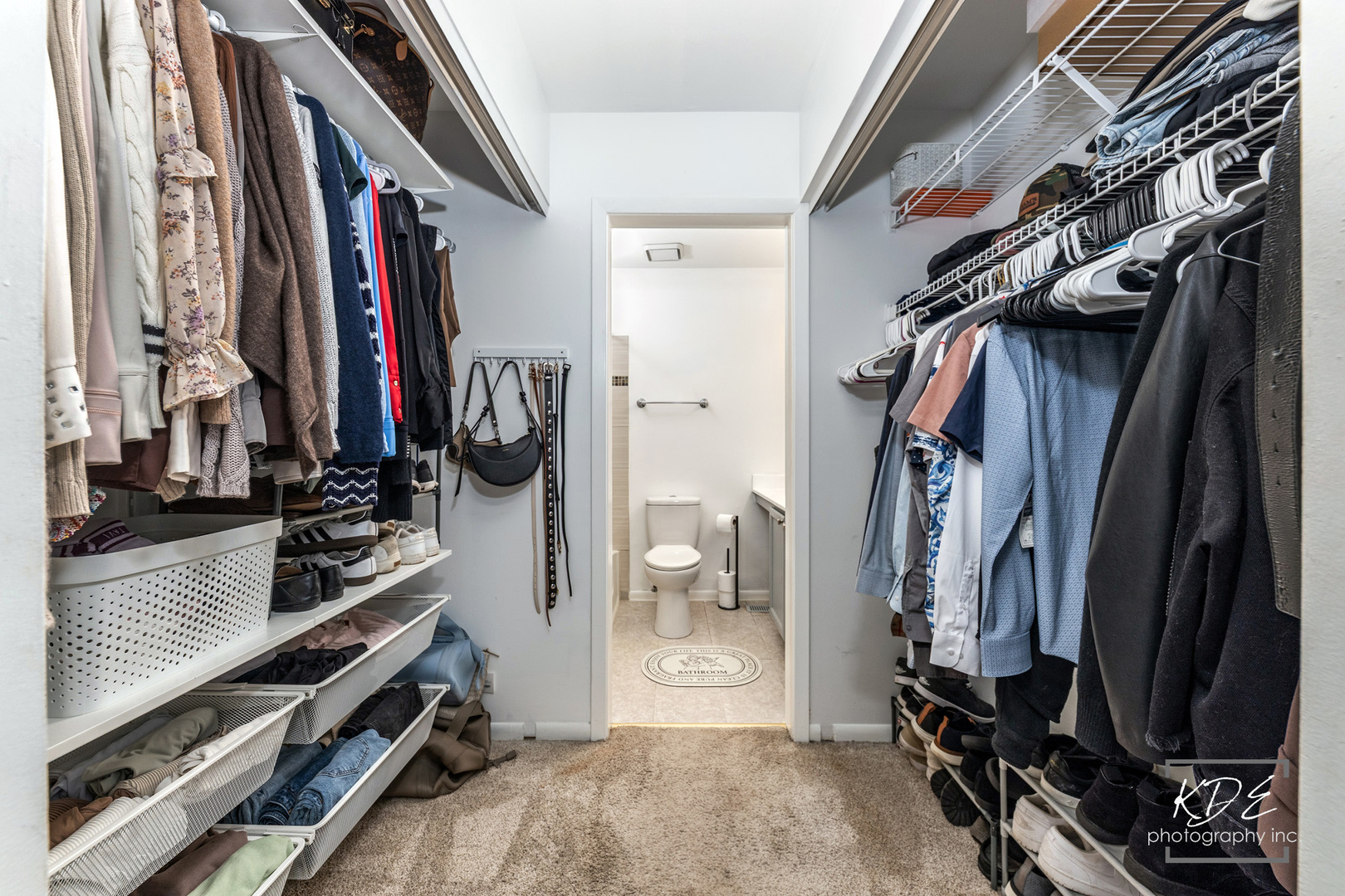 1500 Golfview Court, Glendale Heights, IL 60139