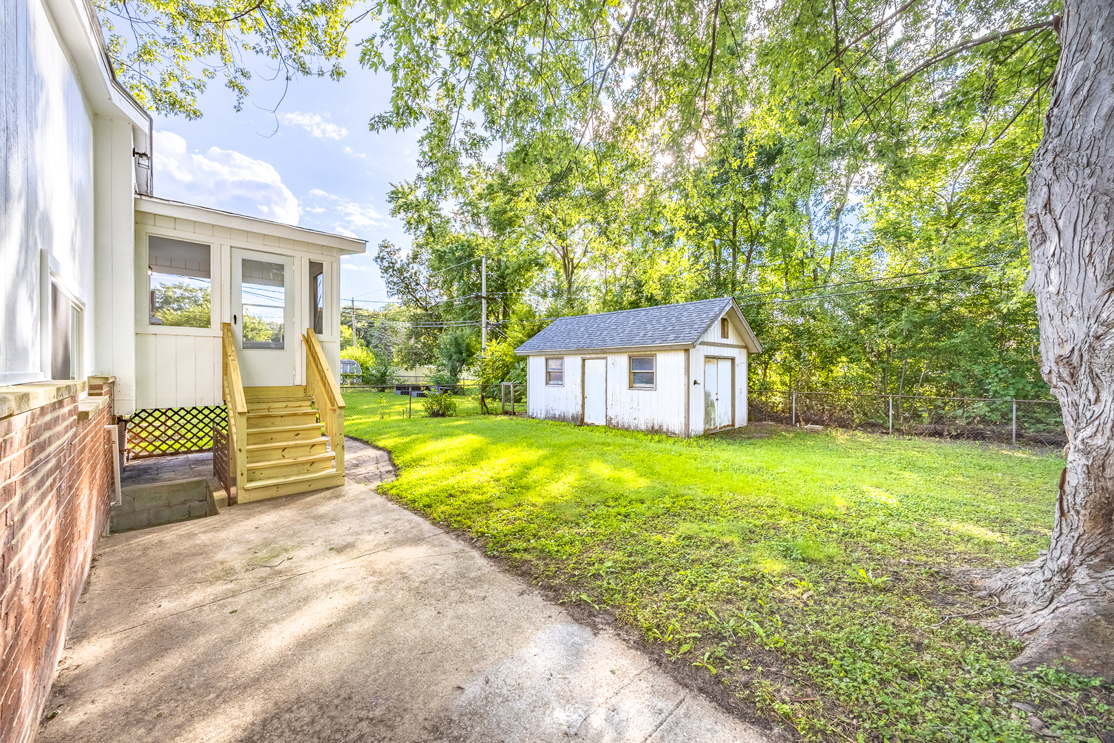 17212 Hawthorne Road, East Hazel Crest, IL 60429