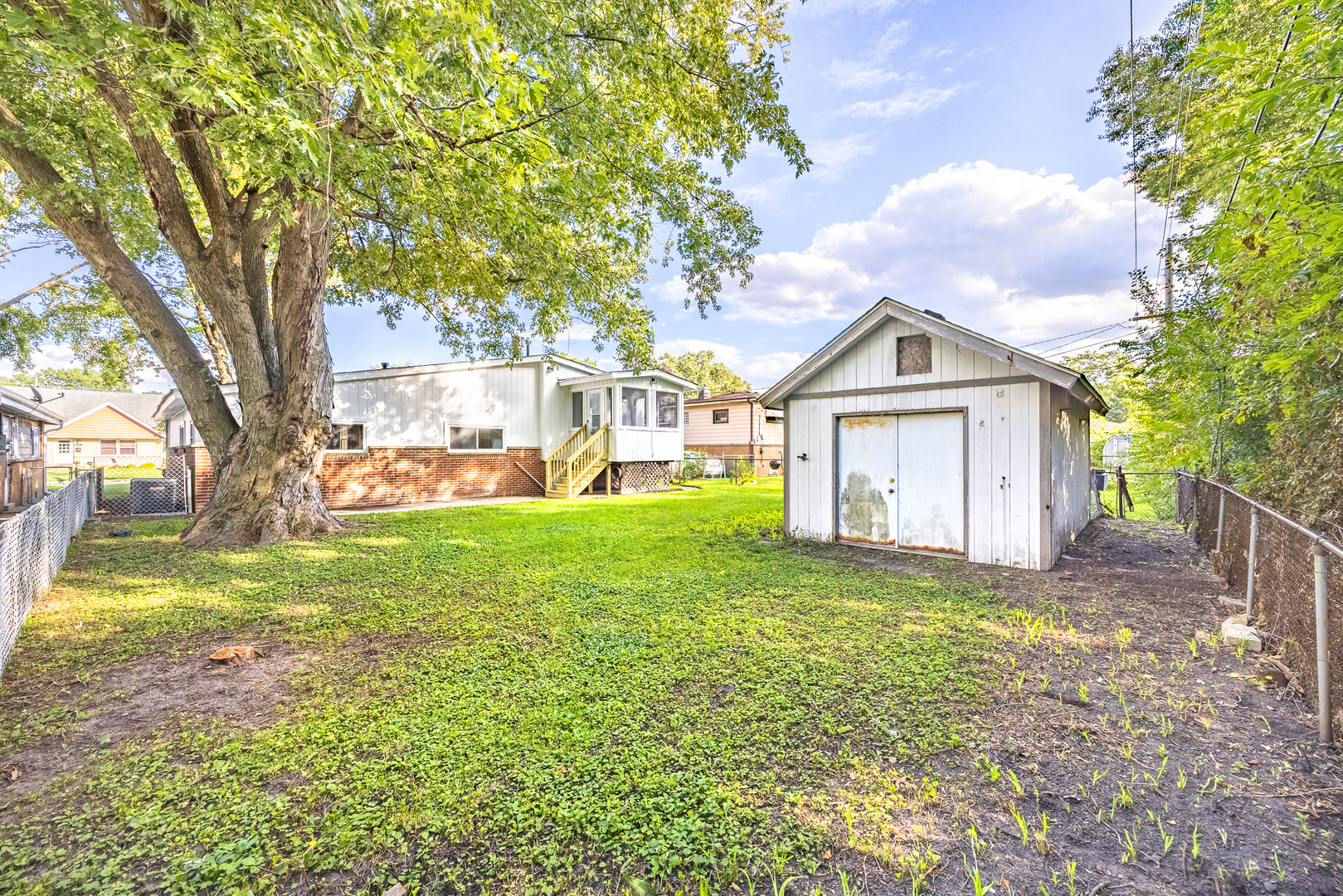 17212 Hawthorne Road, East Hazel Crest, IL 60429