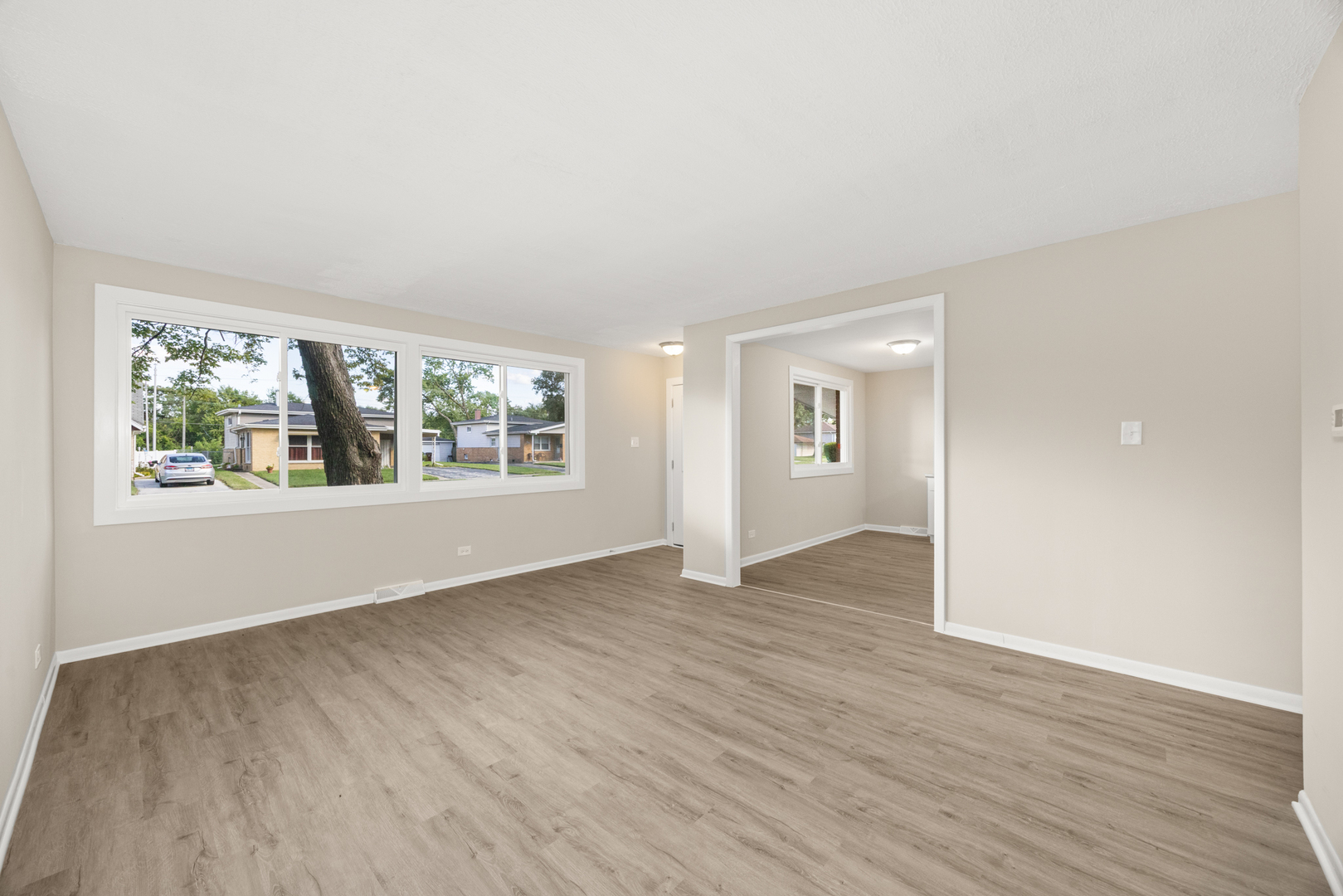 17212 Hawthorne Road, East Hazel Crest, IL 60429
