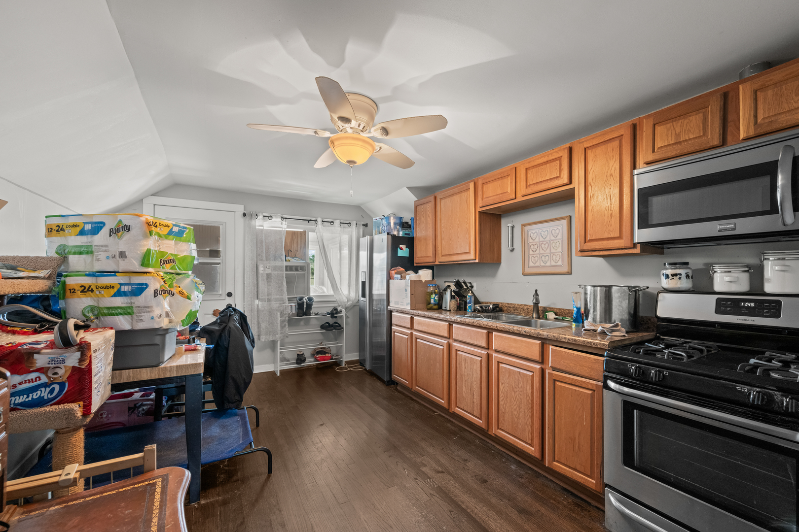 5249 W Berteau Avenue, Chicago, IL 60641