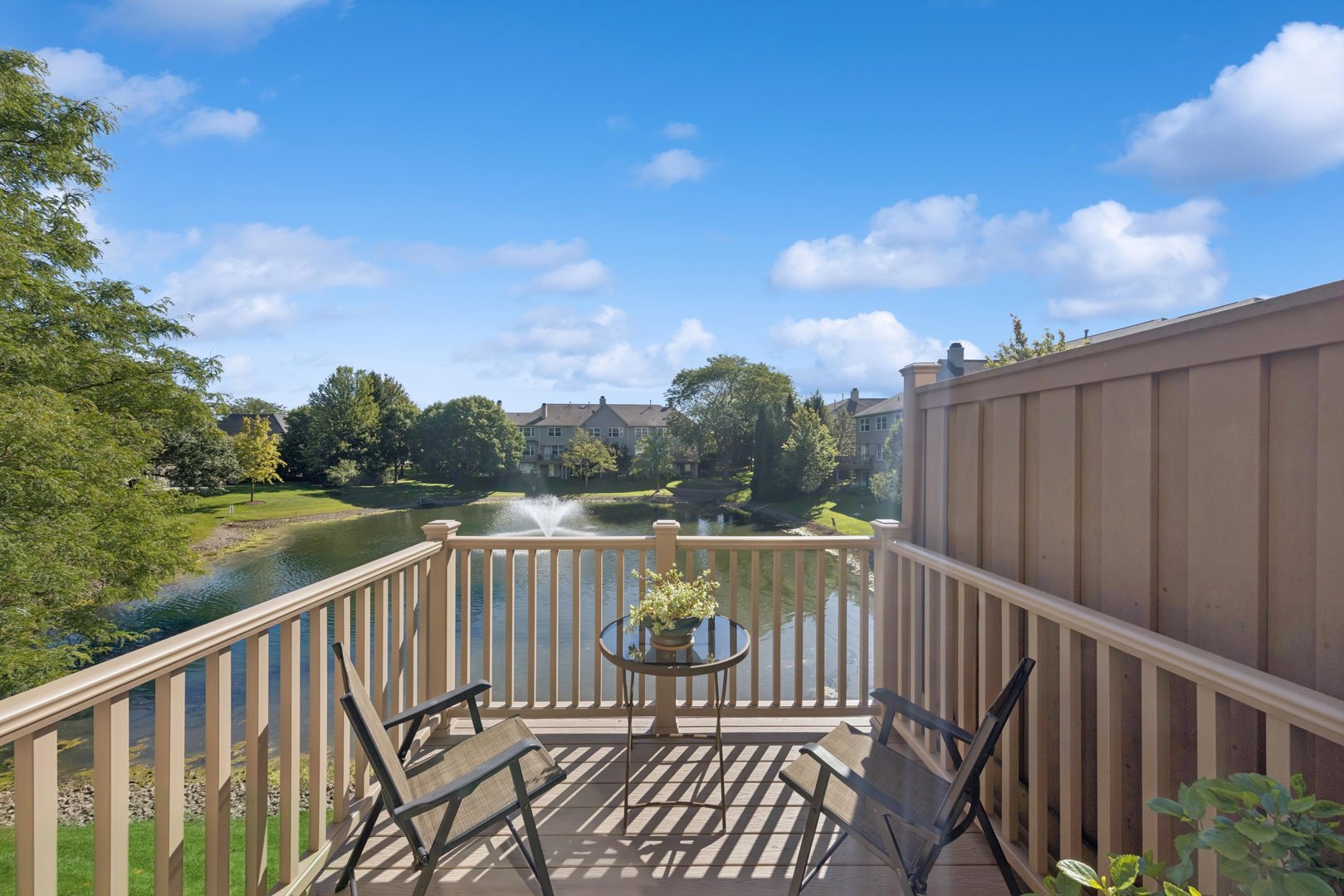 6213 Edgebrook Lane, Indian Head Park, IL 60525