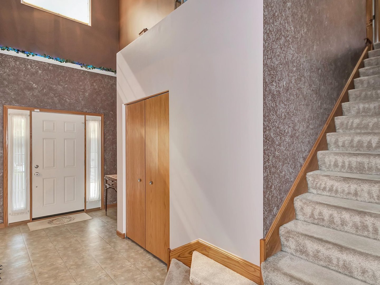 1612 Whisper Glen Drive, Plainfield, IL 60586