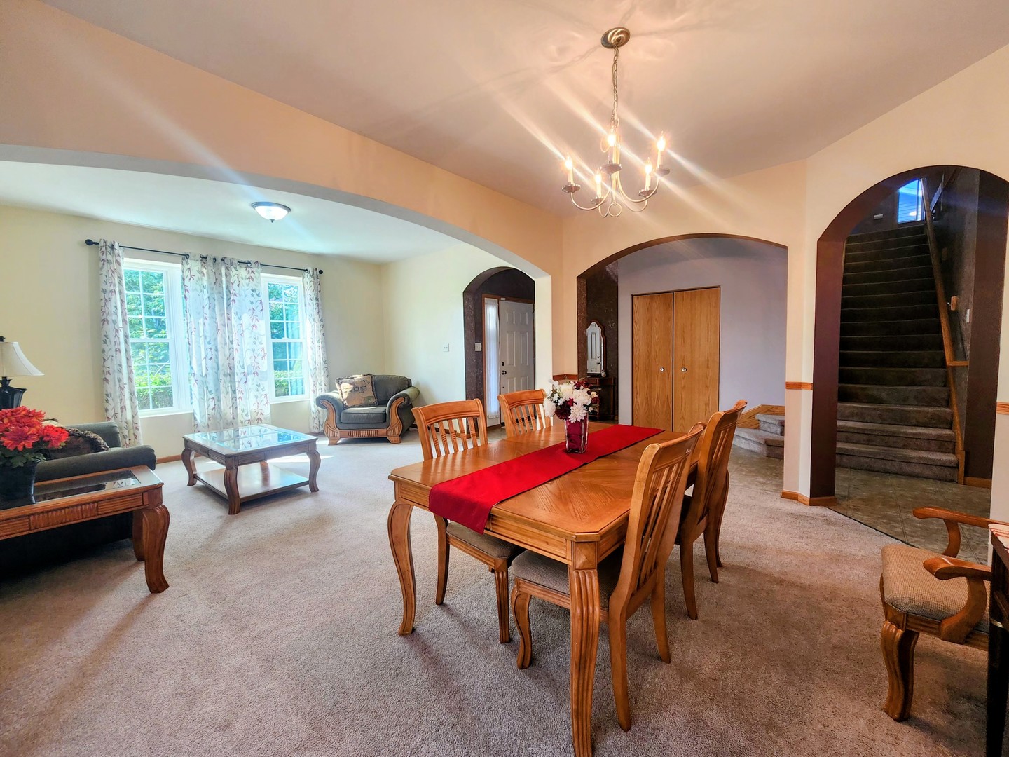 1612 Whisper Glen Drive, Plainfield, IL 60586