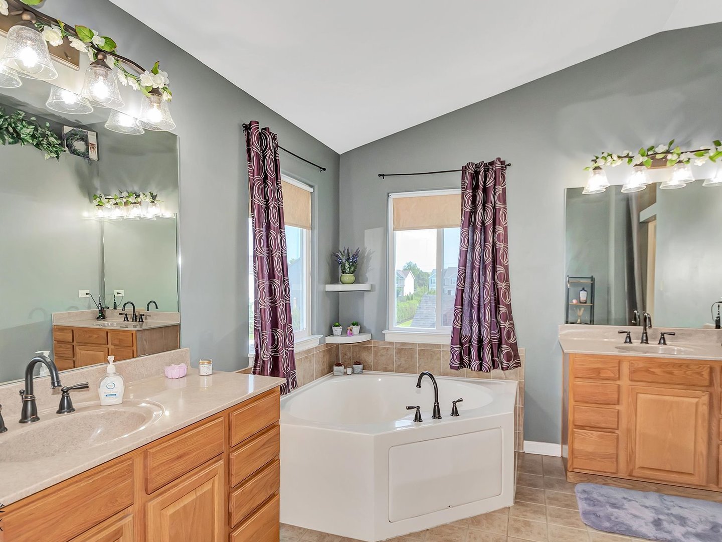 1612 Whisper Glen Drive, Plainfield, IL 60586