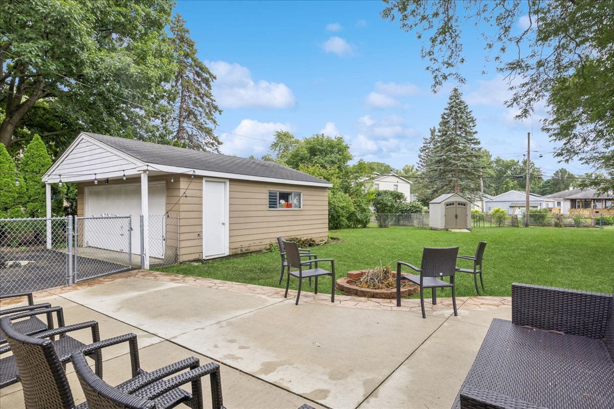 2403 South Street, Rolling Meadows, IL 60008