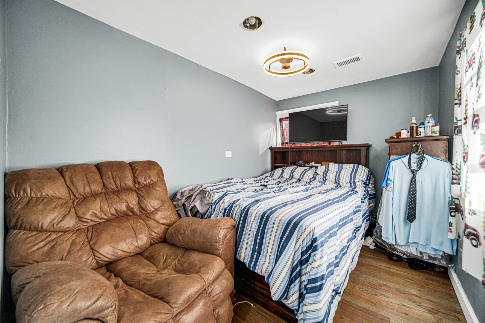 9953 Elm Circle Drive, Oak Lawn, IL 60453