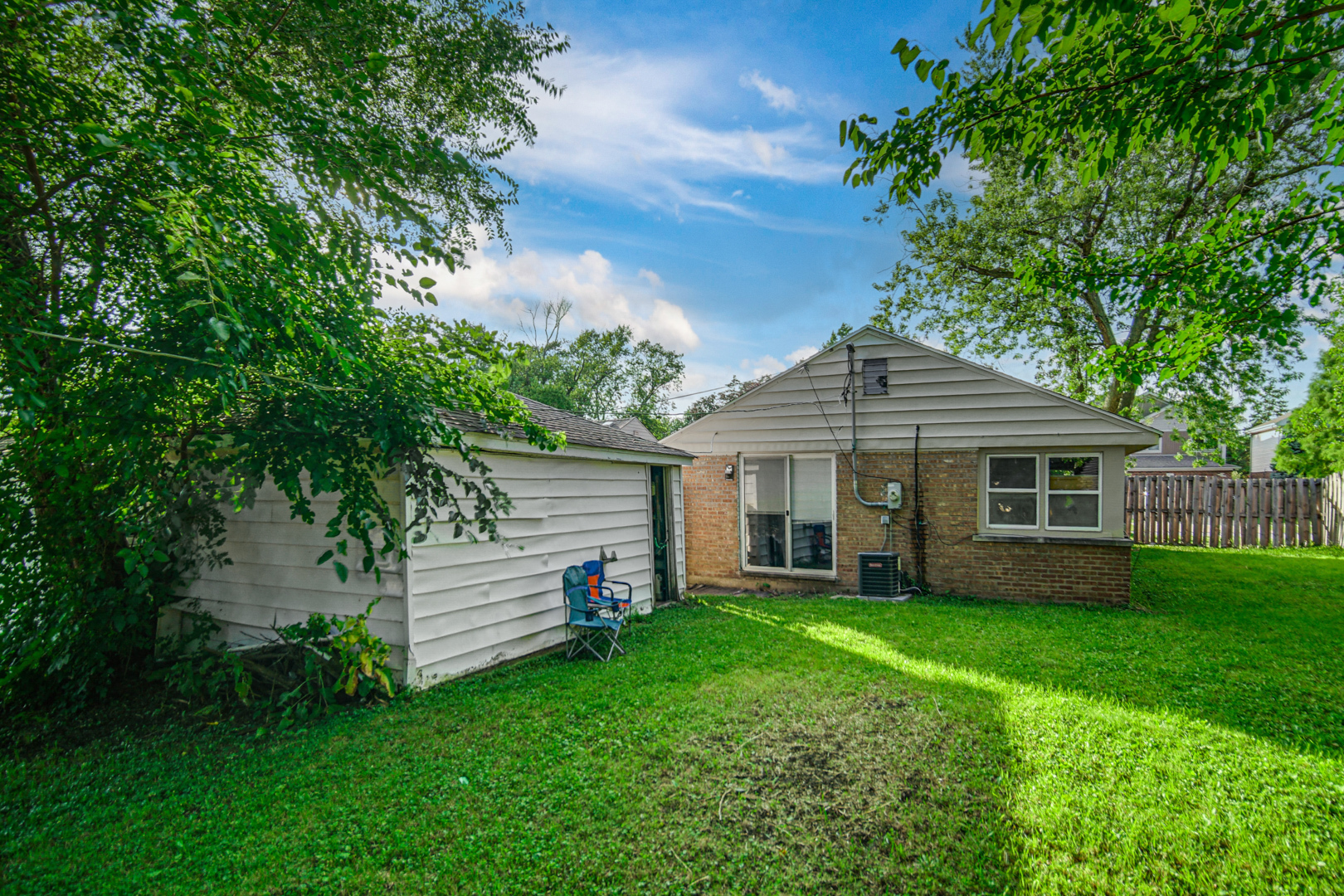 9953 Elm Circle Drive, Oak Lawn, IL 60453