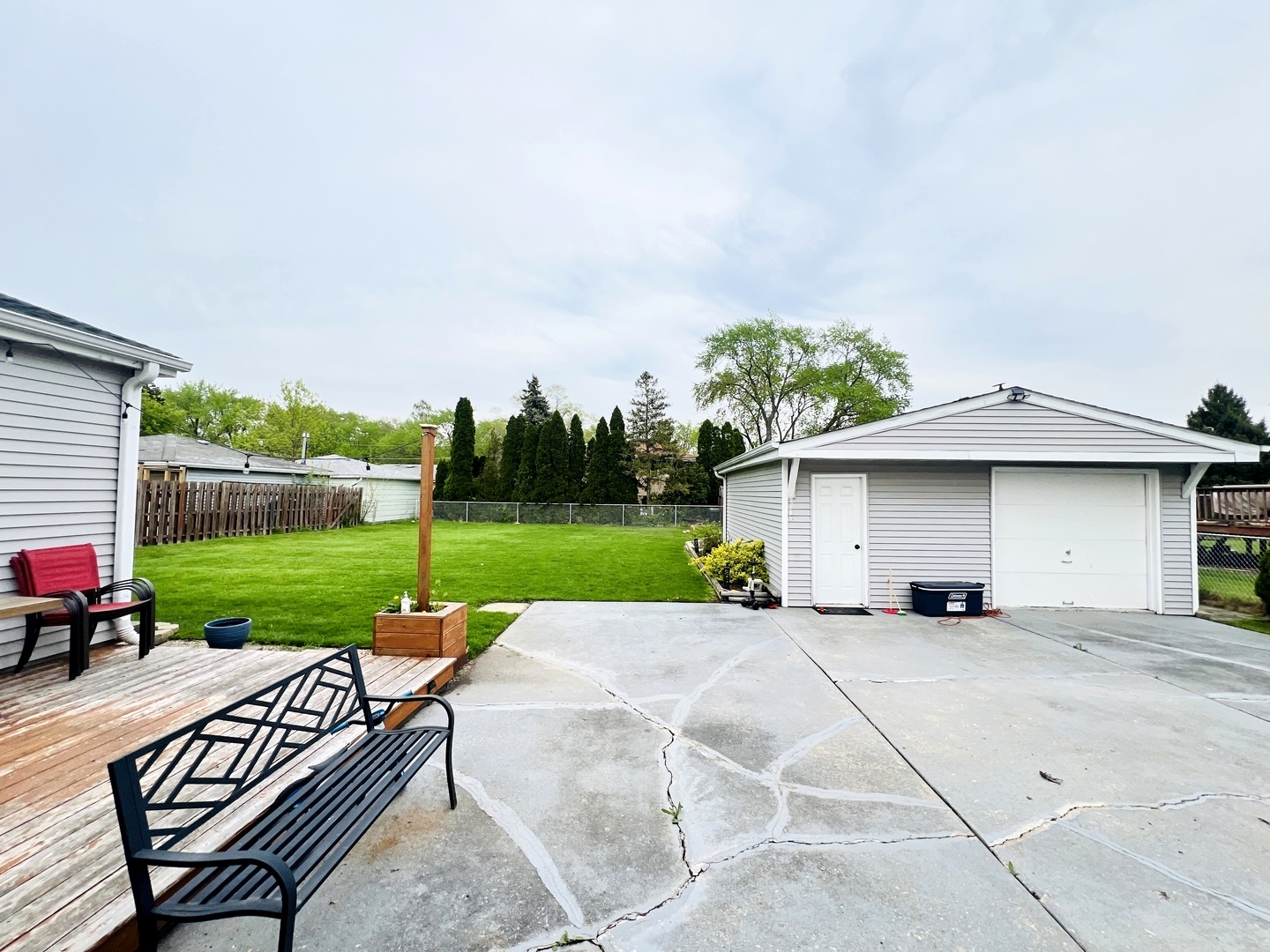 8605 Leclaire Avenue, Burbank, IL 60459