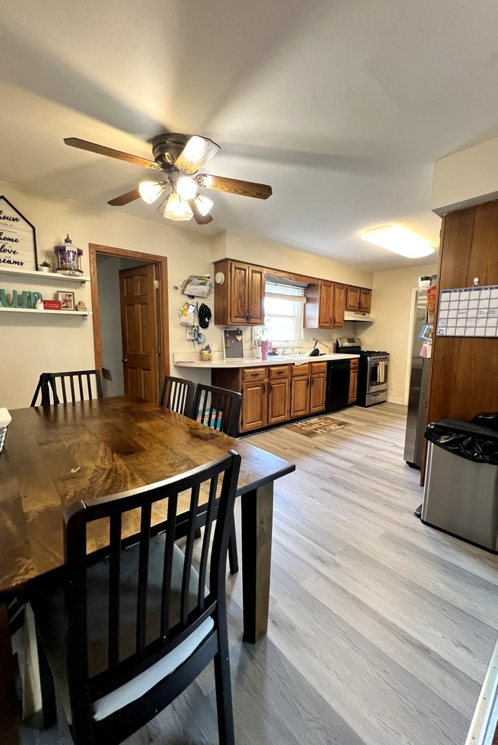 8605 Leclaire Avenue, Burbank, IL 60459