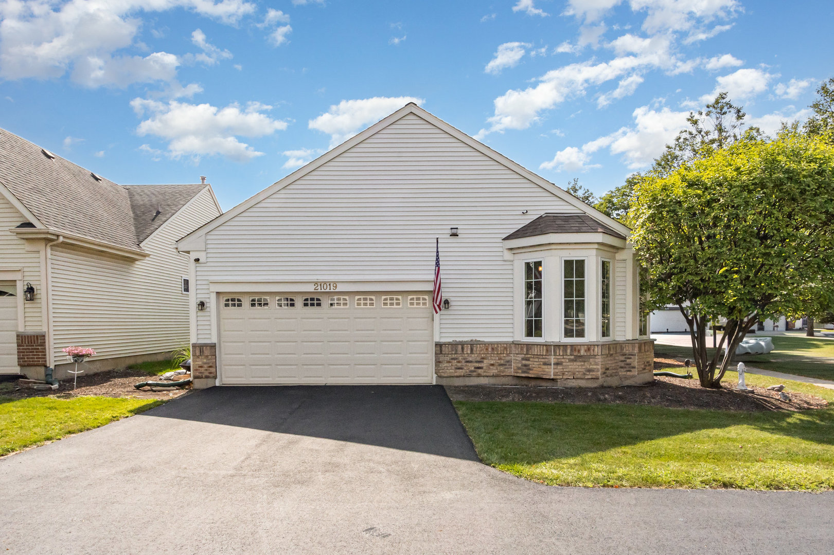 21019 W Torrey Pines Court, Plainfield, IL 60544