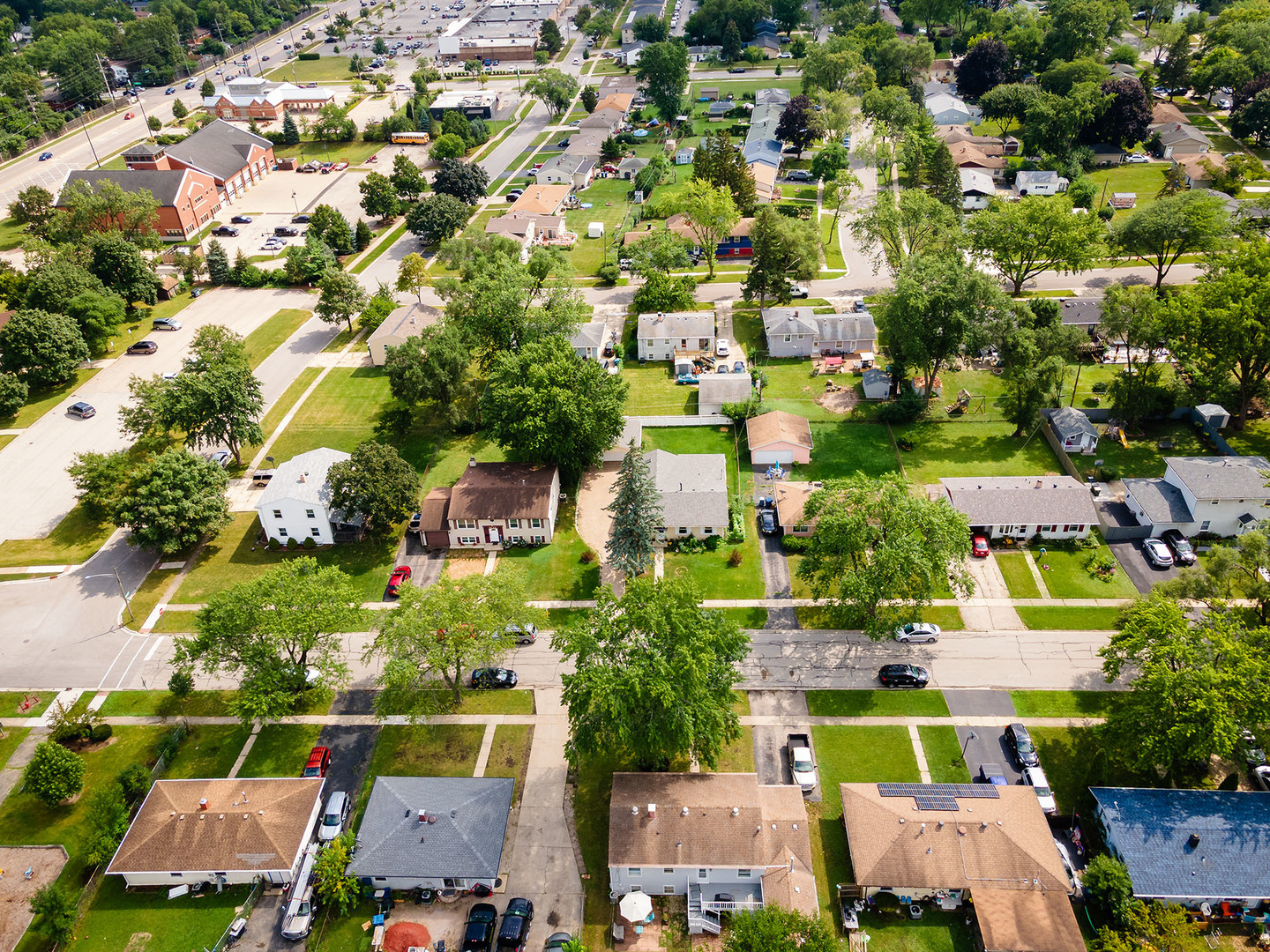 1649 Park Avenue, Hanover Park, IL 60133
