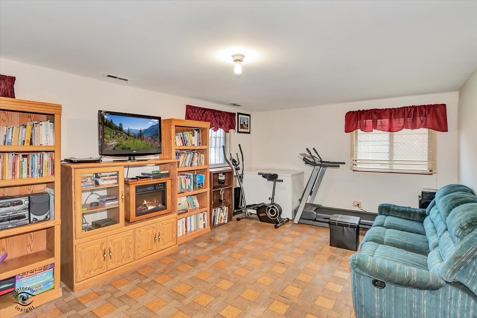 3257 Magnolia Drive, Markham, IL 60428