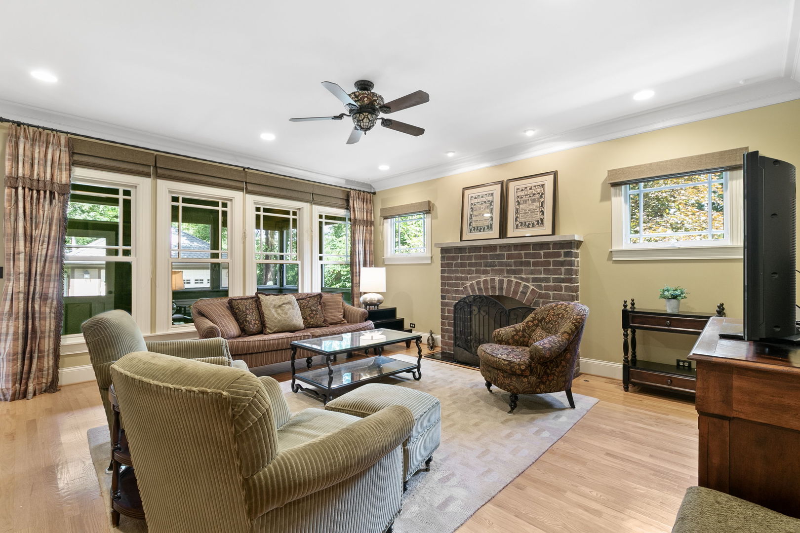 362 Downing Road, Riverside, IL 60546