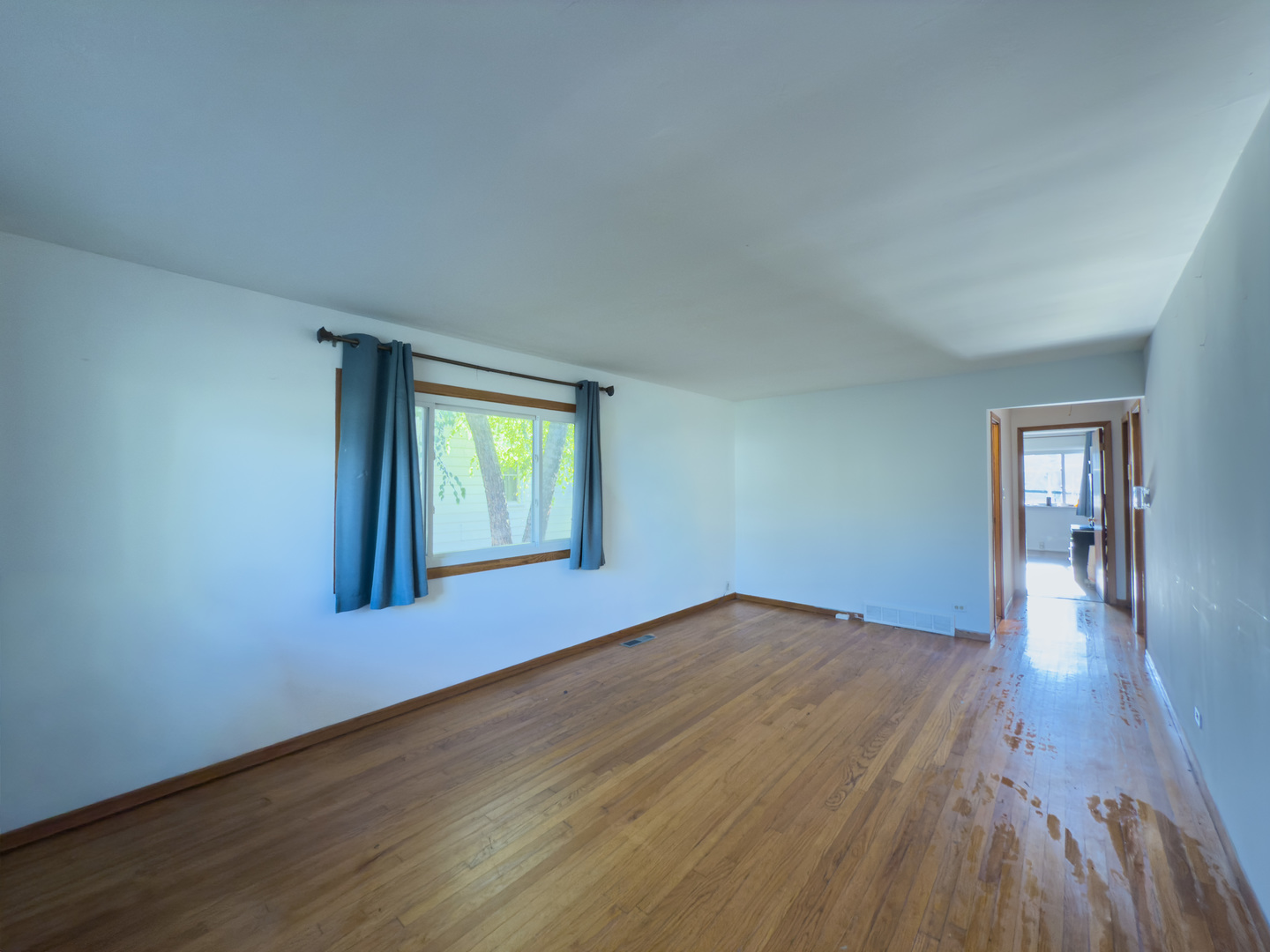 512 N Emroy Avenue, Elmhurst, IL 60126