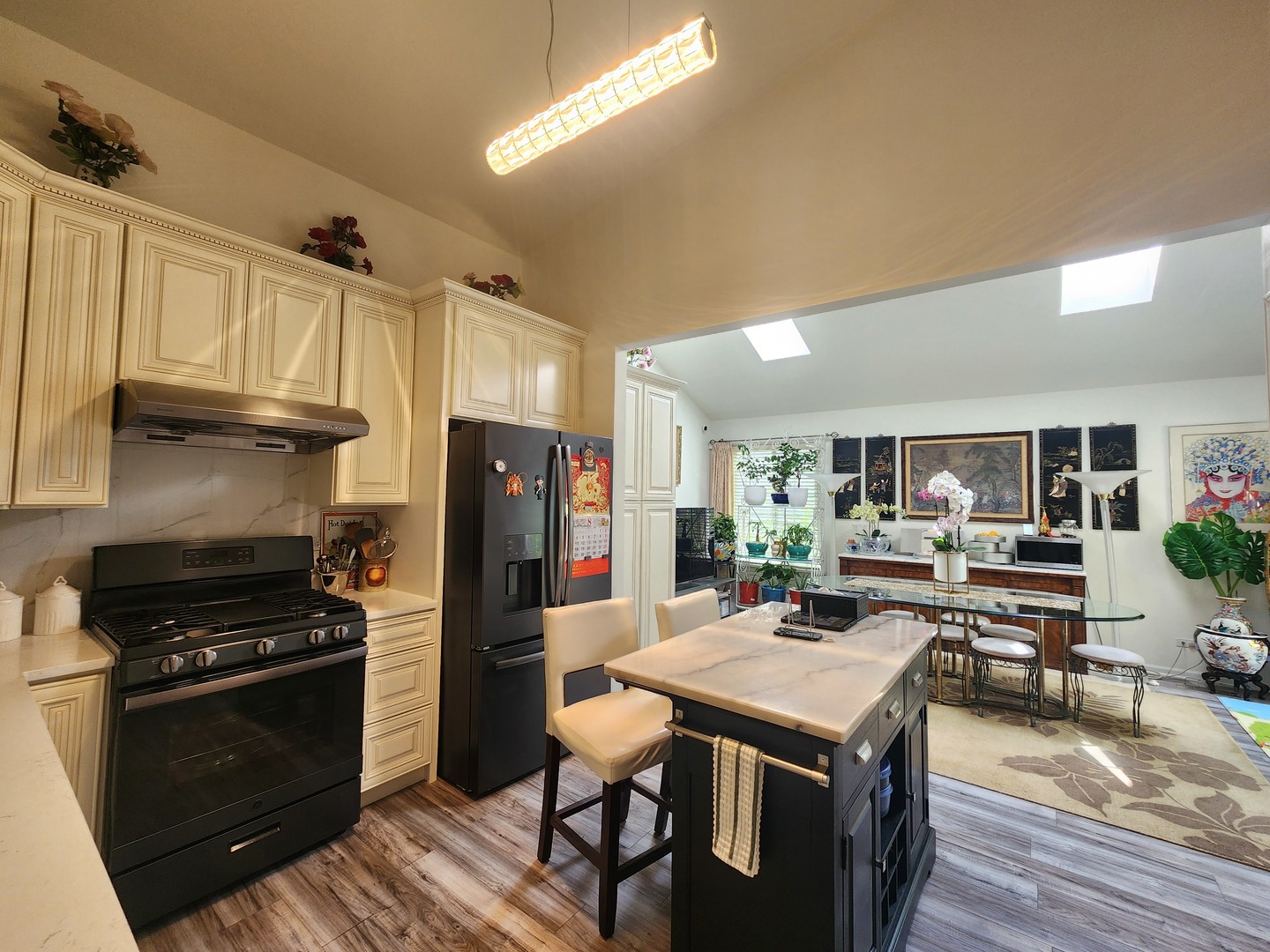 1520 Trescott Street, Mundelein, IL 60060