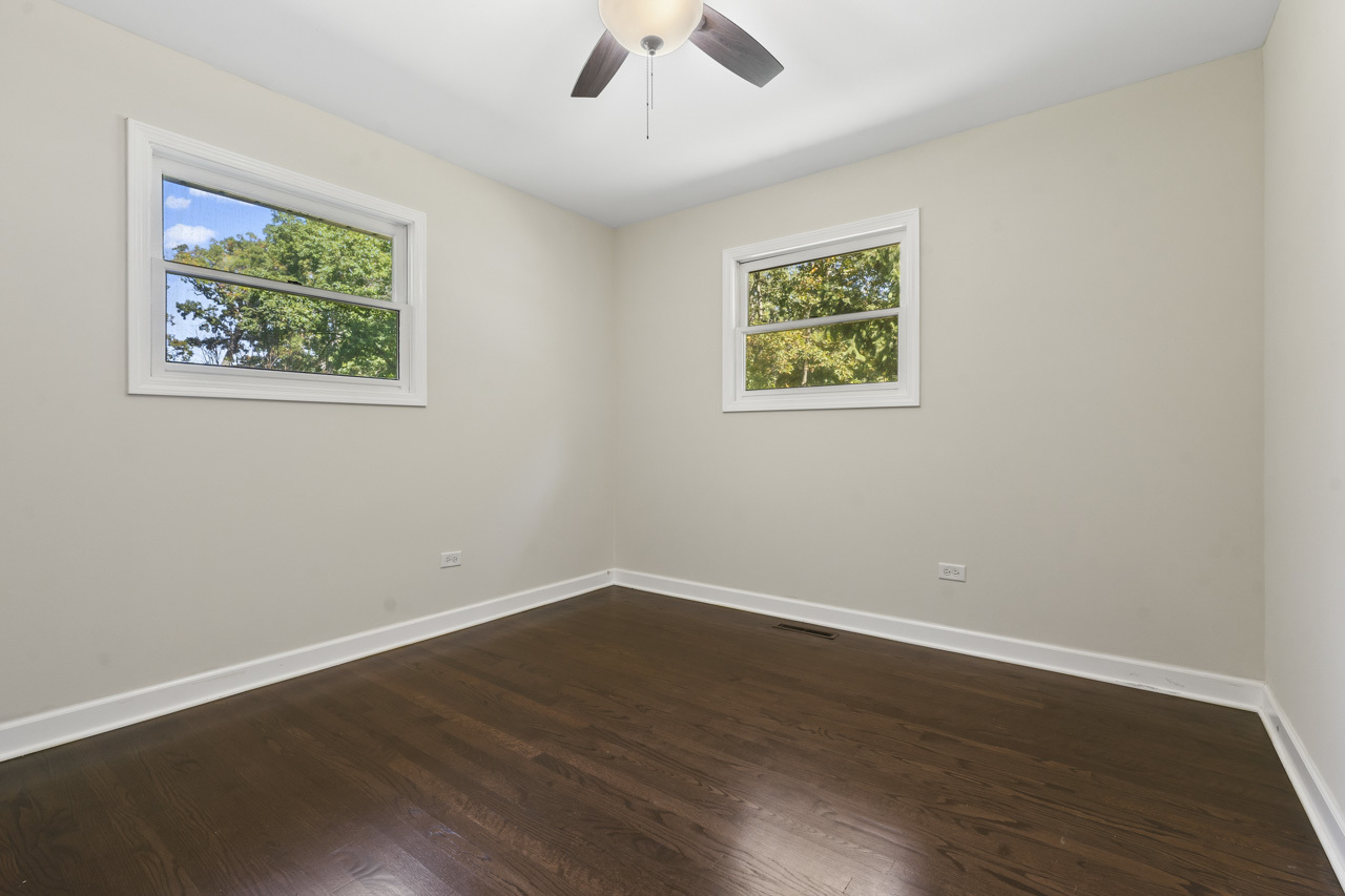 36332 N Hawthorne Lane, Ingleside, IL 60041