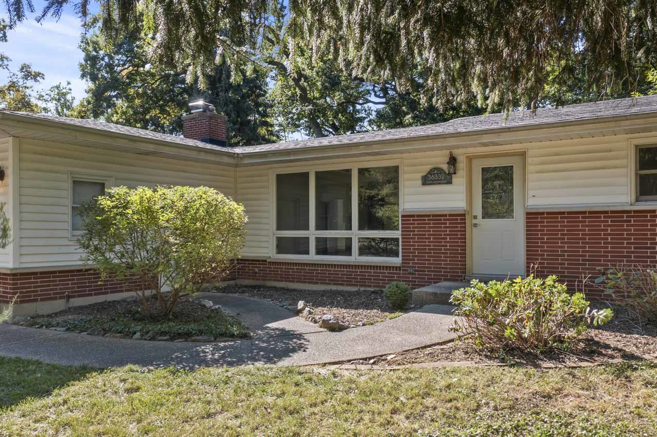 36332 N Hawthorne Lane, Ingleside, IL 60041
