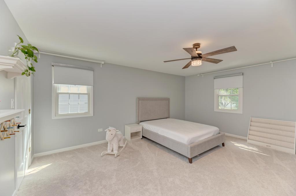 705 Potomac Avenue, Naperville, IL 60565