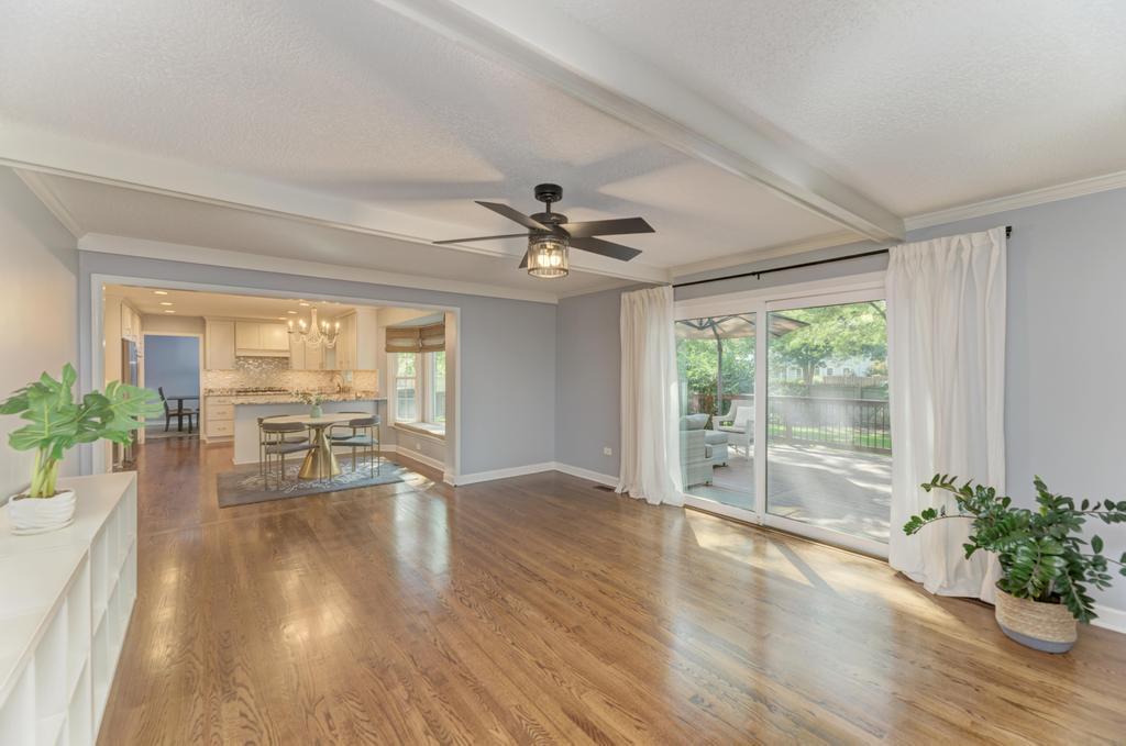 705 Potomac Avenue, Naperville, IL 60565