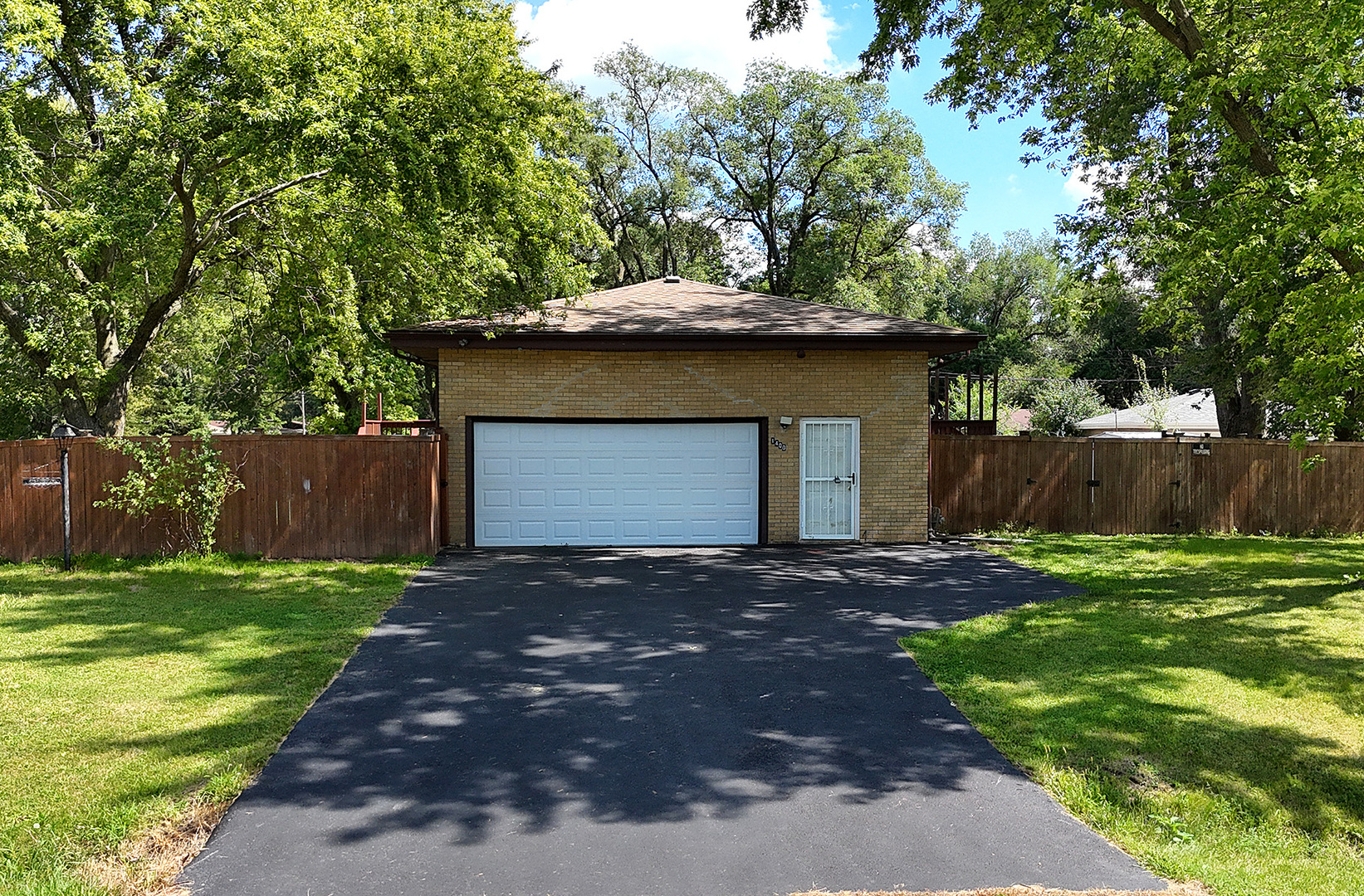 1400 Eunice Avenue, Joliet, IL 60433