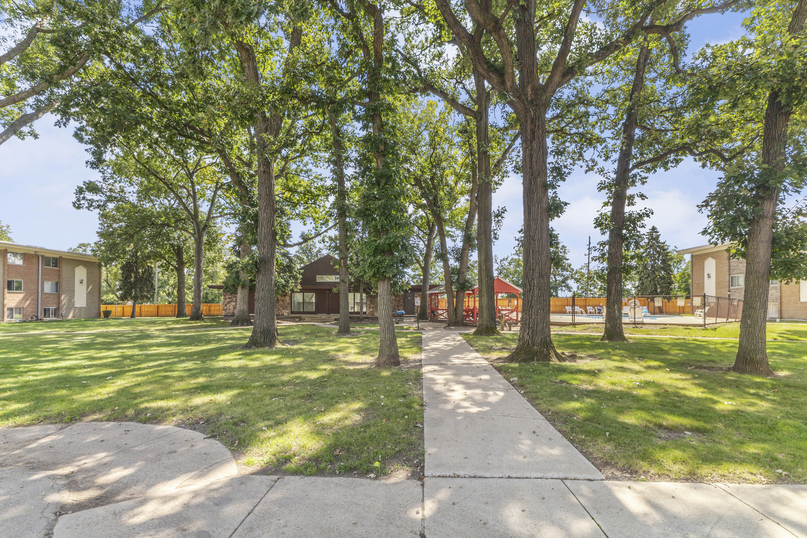 7420 W 111th Street #501, Worth, IL 60482