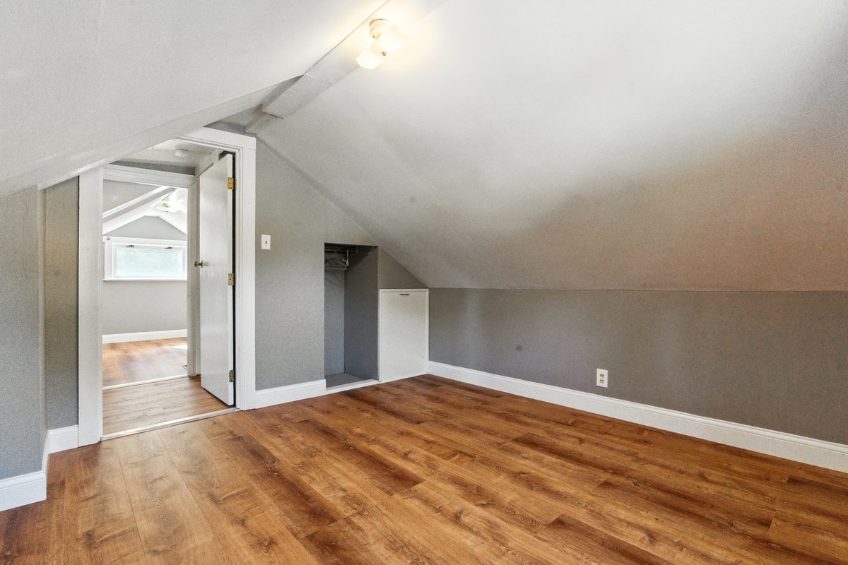 10 N Channel Drive, Round Lake Beach, IL 60073