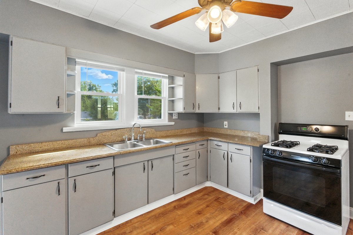 10 N Channel Drive, Round Lake Beach, IL 60073