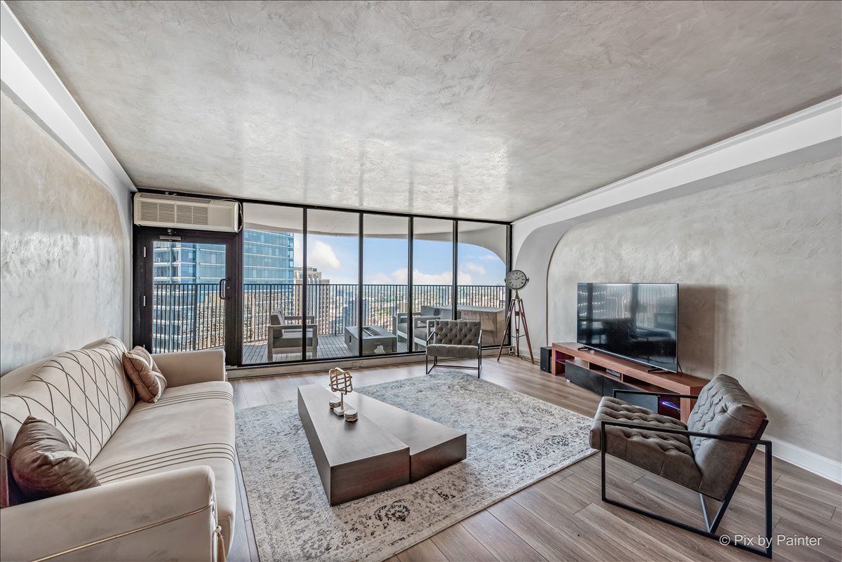 300 N State Street #5817, Chicago, IL 60654
