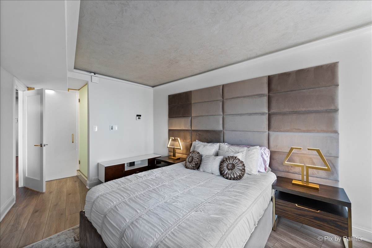 300 N State Street #5817, Chicago, IL 60654