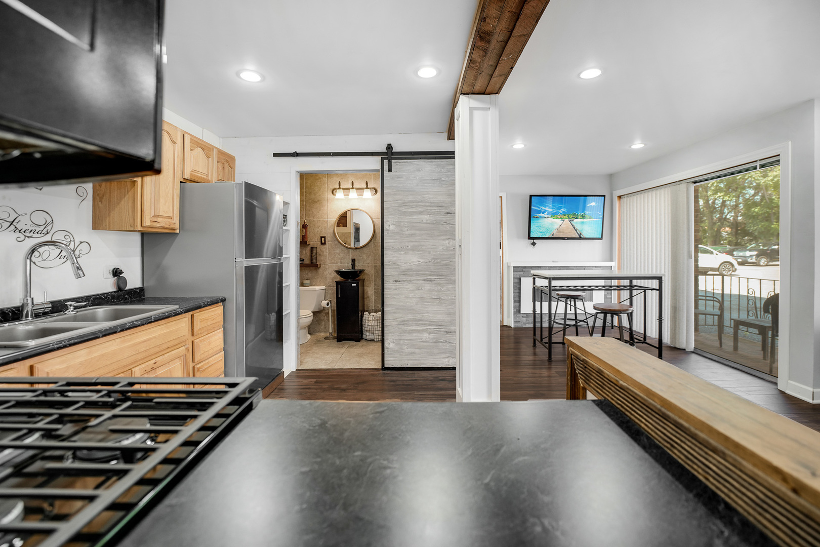 9832 Nottingham Avenue #6, Chicago Ridge, IL 60415