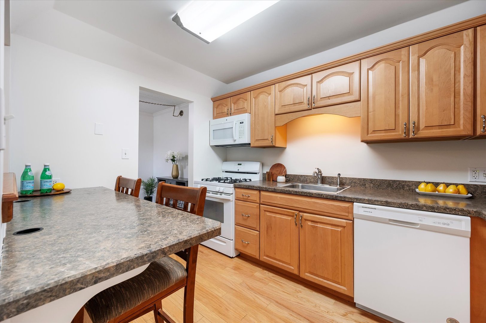 100 W Butterfield Road #101N, Elmhurst, IL 60126