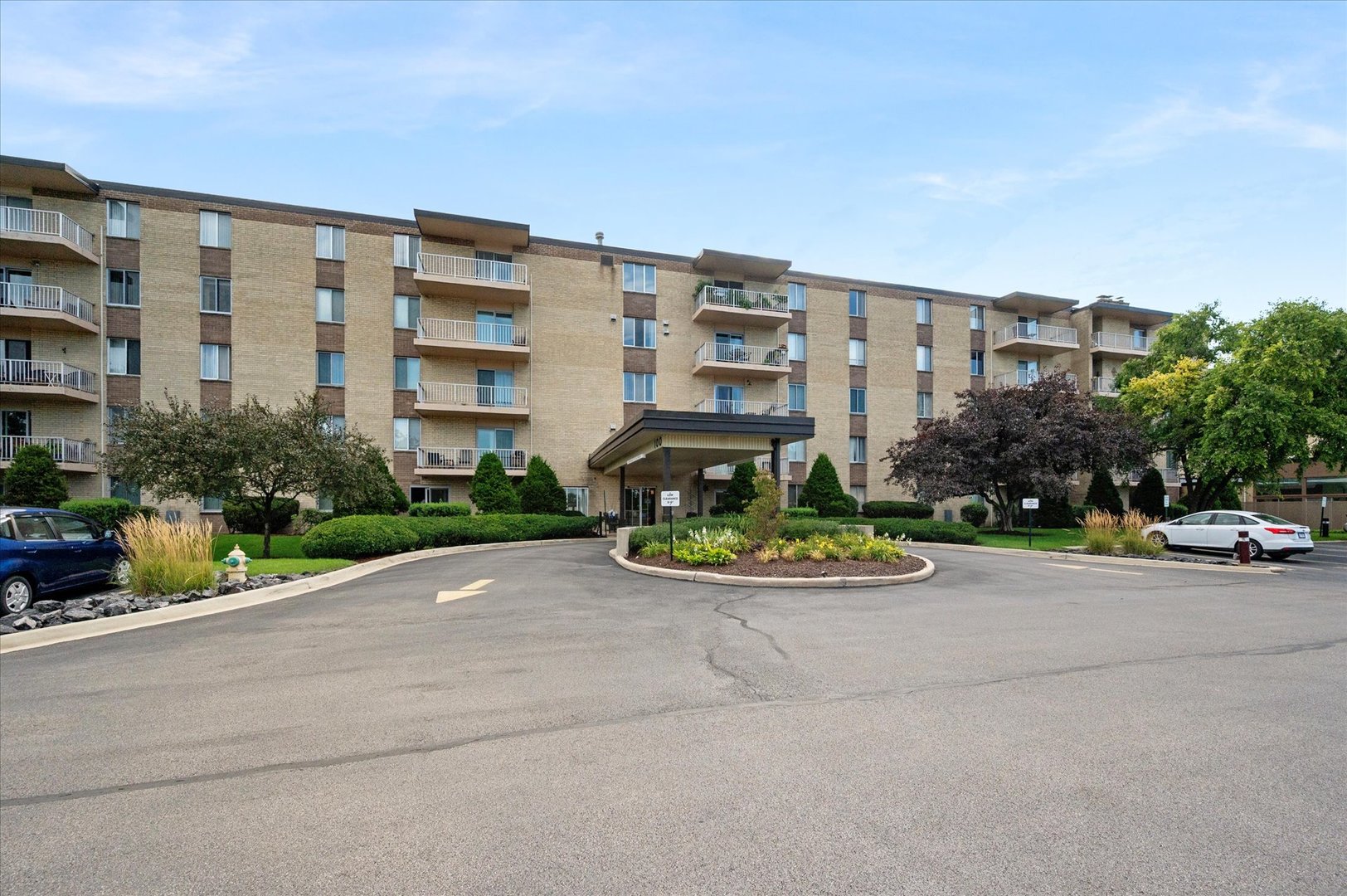 100 W Butterfield Road #101N, Elmhurst, IL 60126