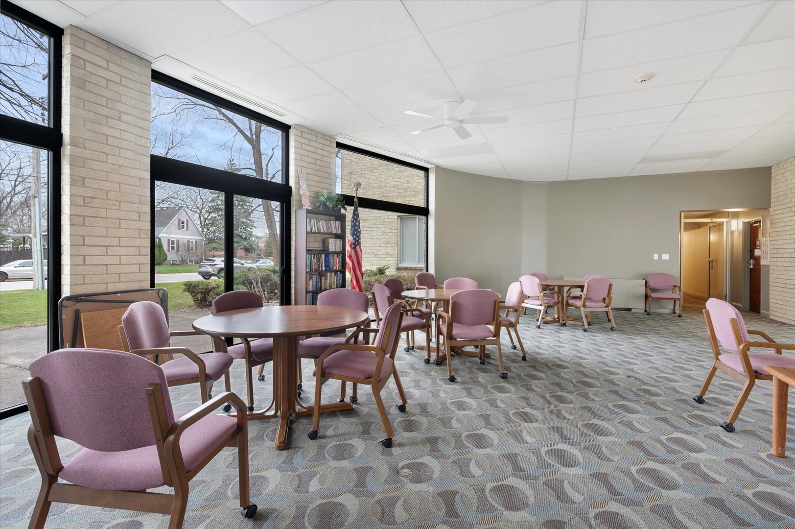 100 W Butterfield Road #101N, Elmhurst, IL 60126