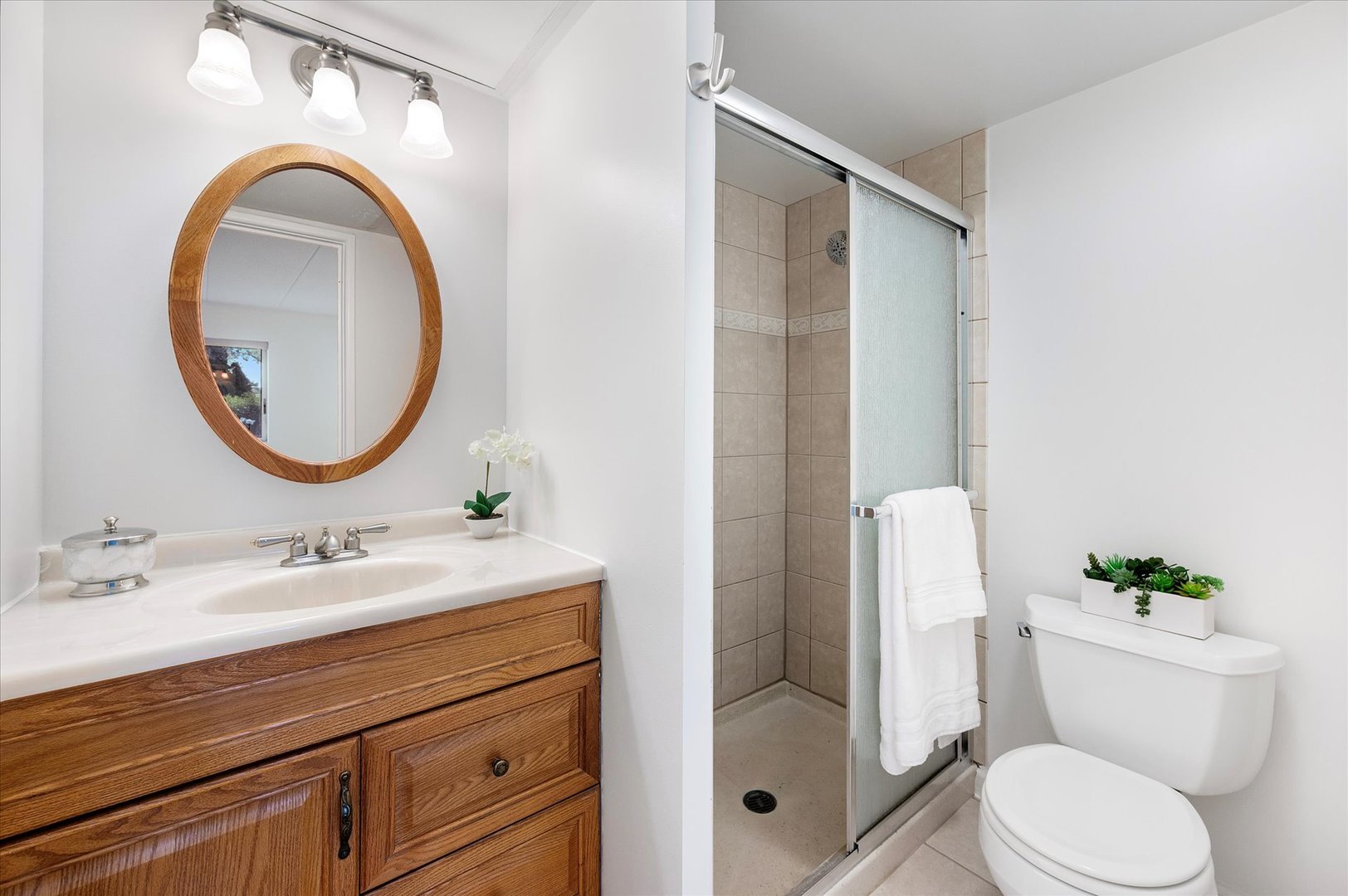 100 W Butterfield Road #101N, Elmhurst, IL 60126