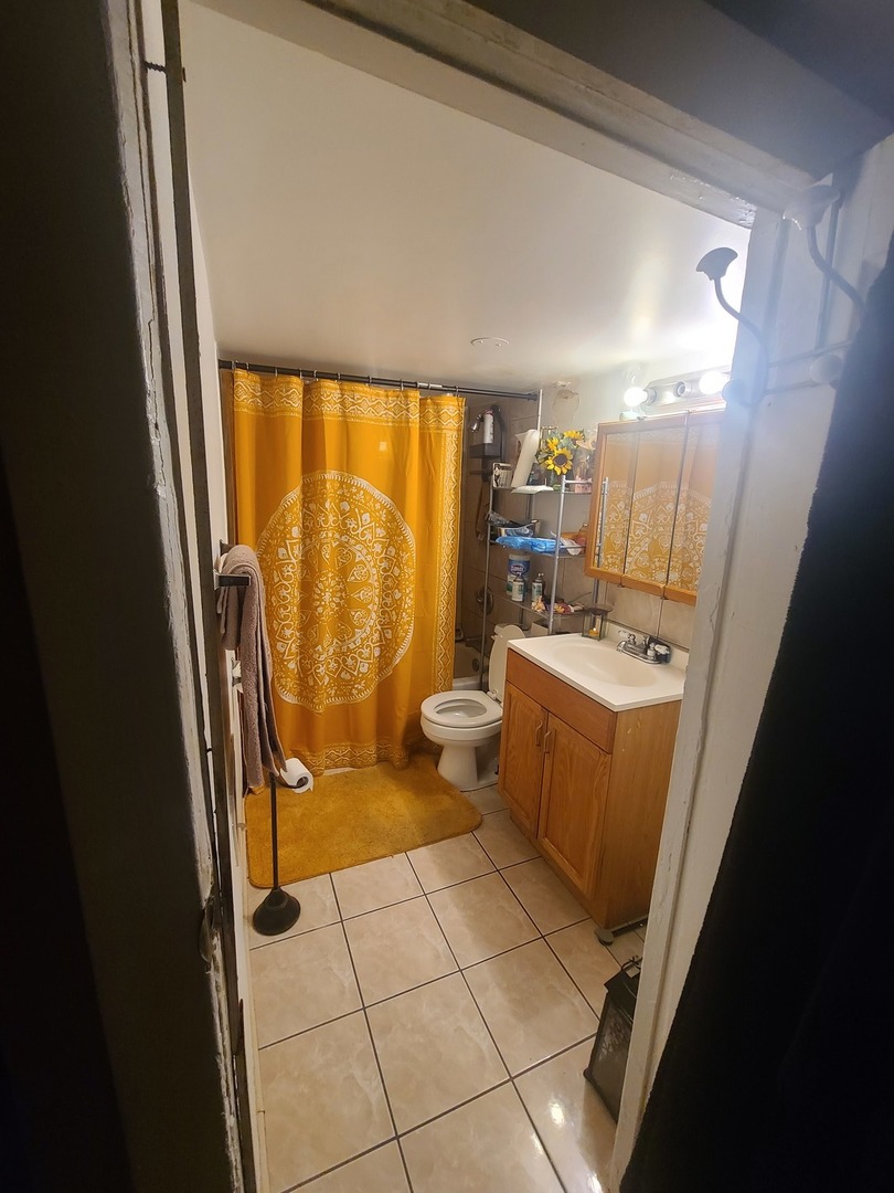 5742 S Marshfield Avenue, Chicago, IL 60636