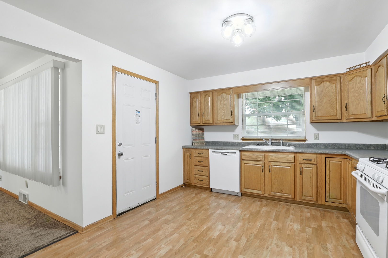 1401 20th Street, Zion, IL 60099