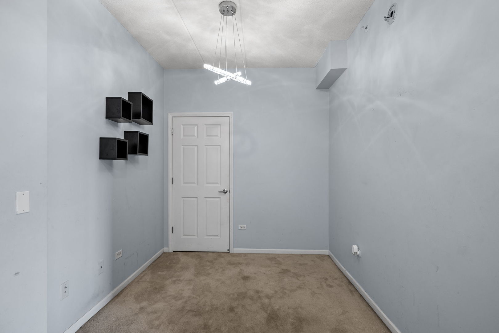 235 N Smith Street #401, Palatine, IL 60067