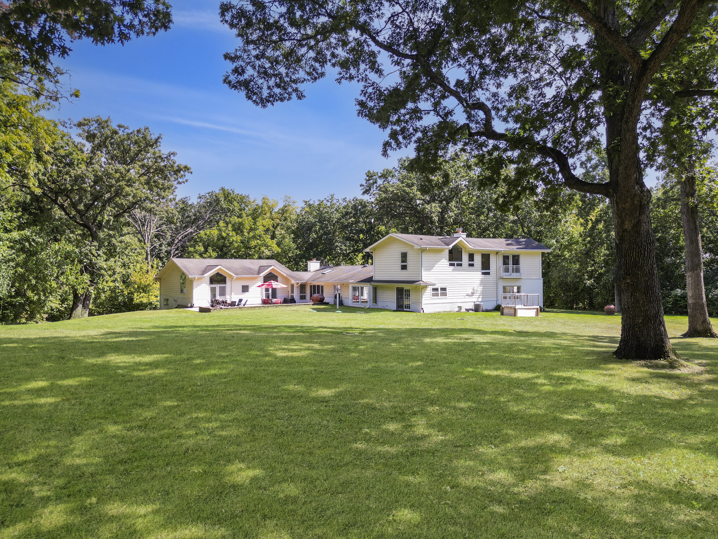 21744 N Hickory Hill Drive, Kildeer, IL 60047