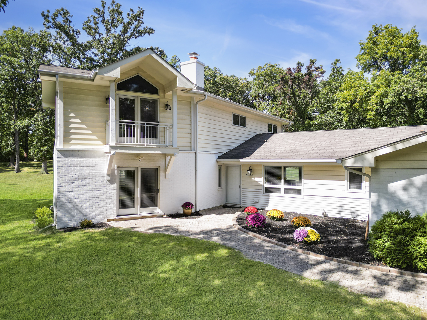 21744 N Hickory Hill Drive, Kildeer, IL 60047