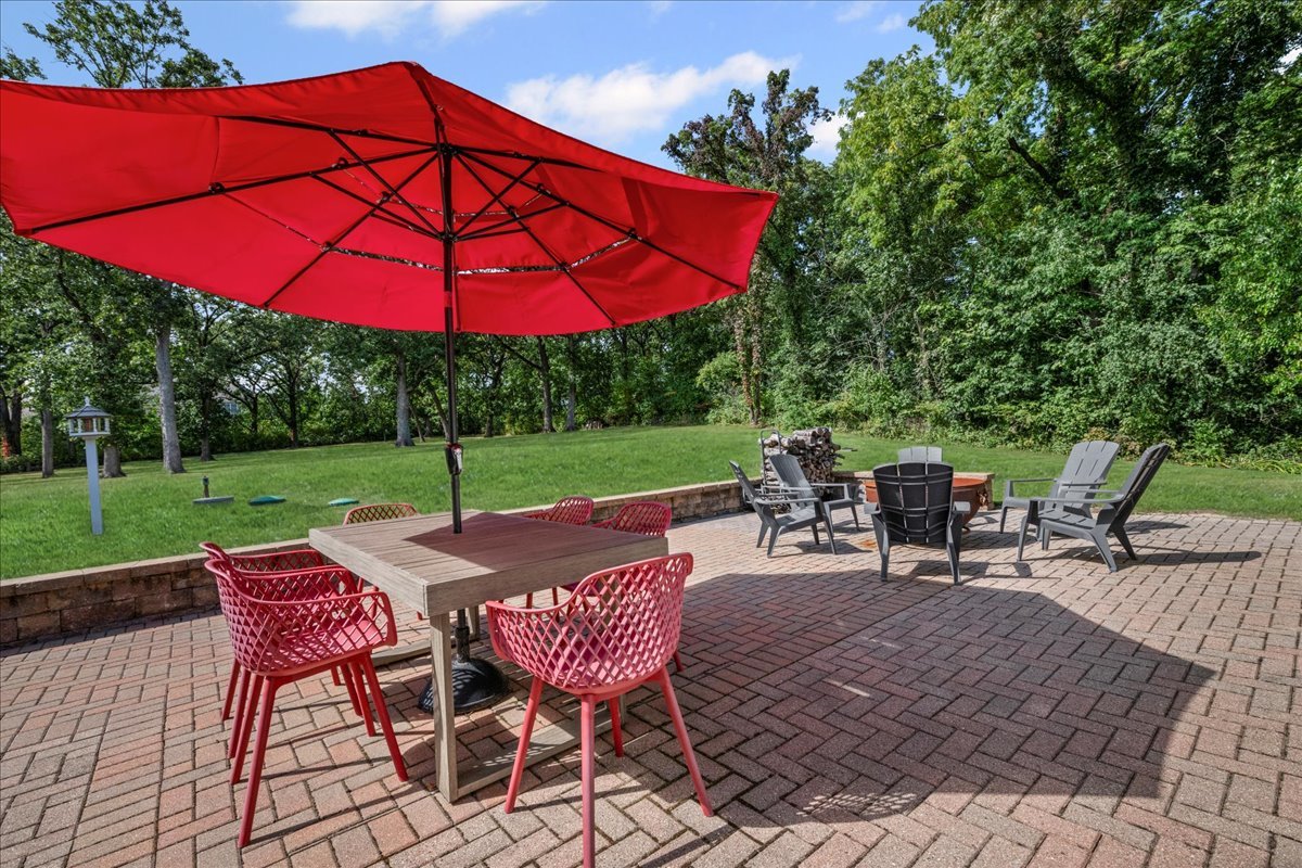 21744 N Hickory Hill Drive, Kildeer, IL 60047