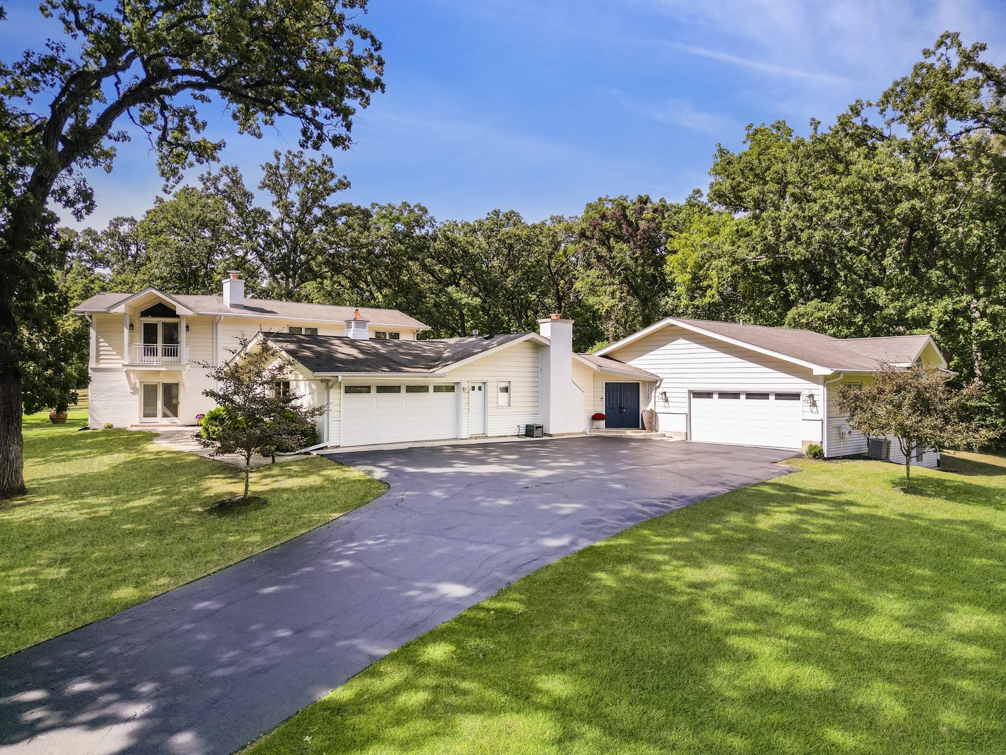 21744 N Hickory Hill Drive, Kildeer, IL 60047
